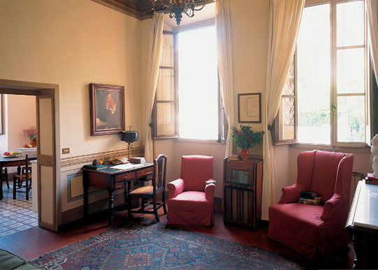 163717ac-cb0b-4f95-afea-72d859252b4d