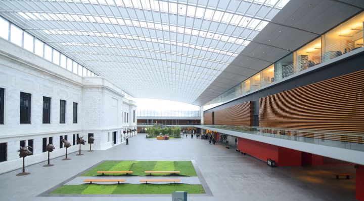 art_museum_atrium